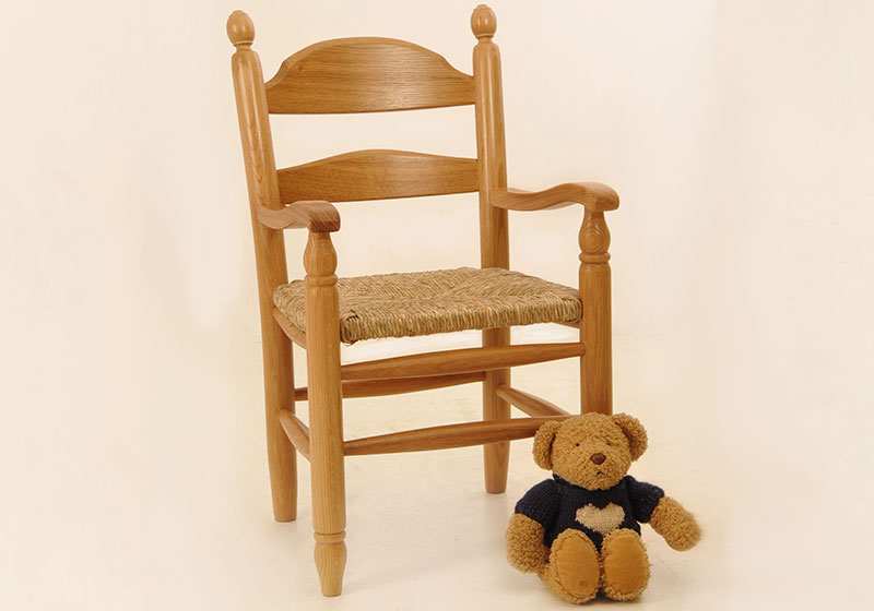 Foto: Kinderstuhl mit Teddybär